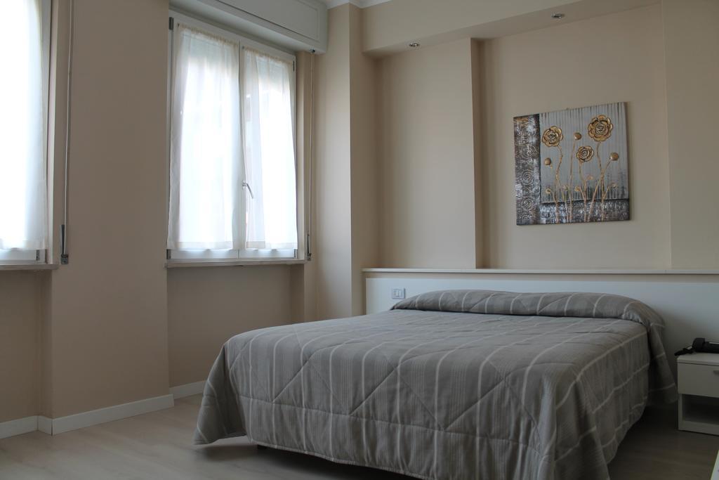 Hotel Cremona Viale Zimmer foto