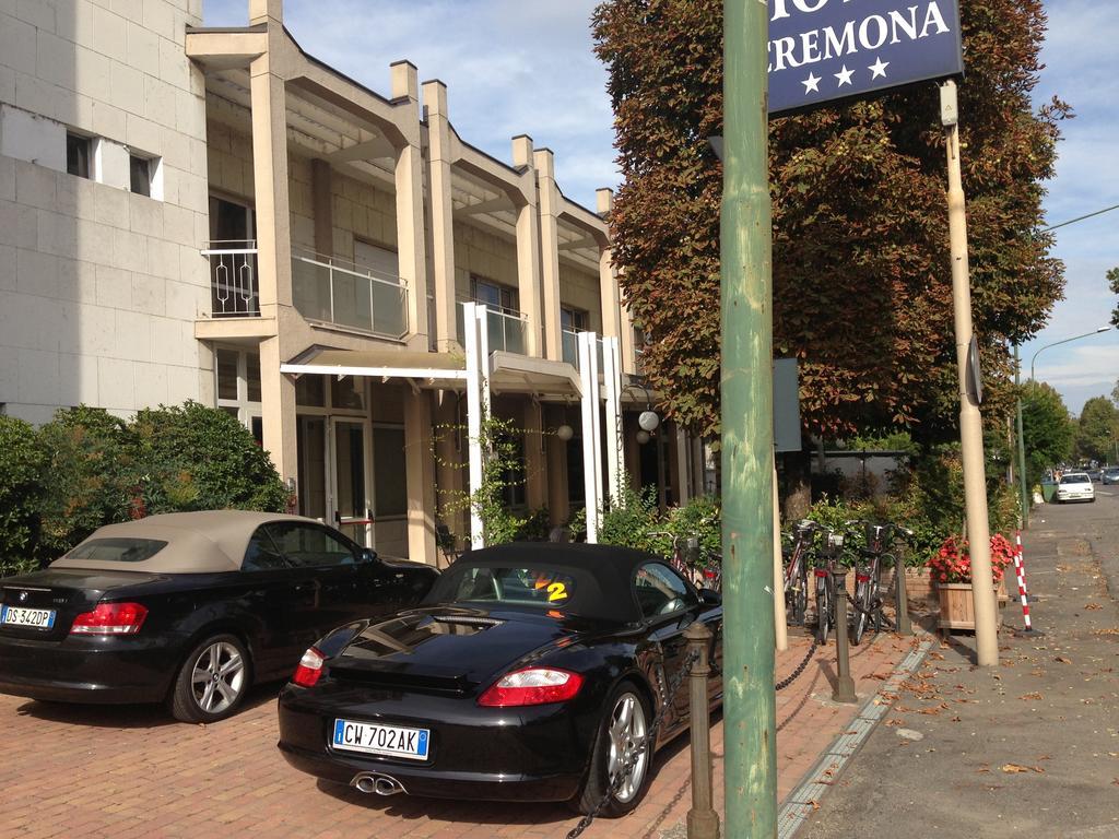 Hotel Cremona Viale Exterior foto